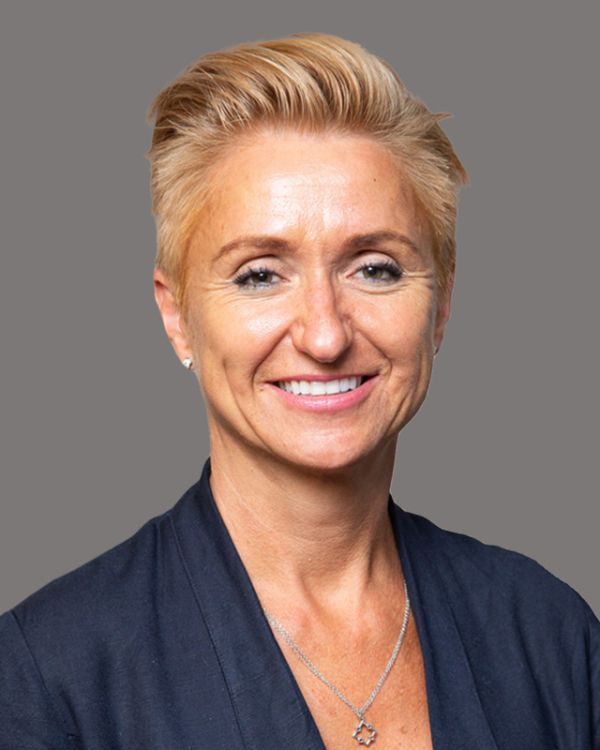 Victoria Bradbury Headshot